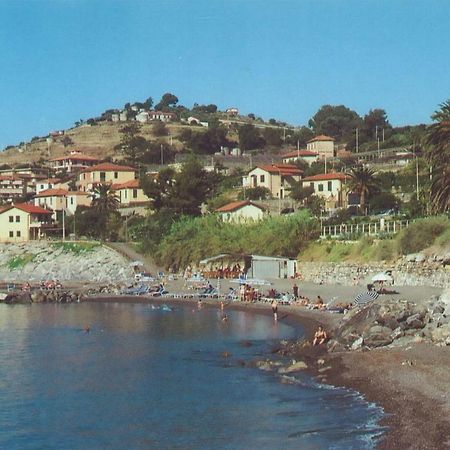 Risorgimento Apartment Cipressa Luaran gambar