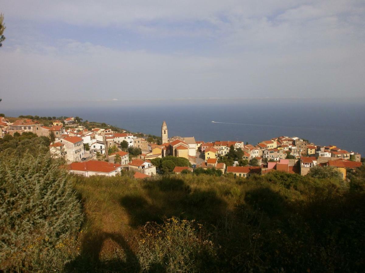 Risorgimento Apartment Cipressa Luaran gambar