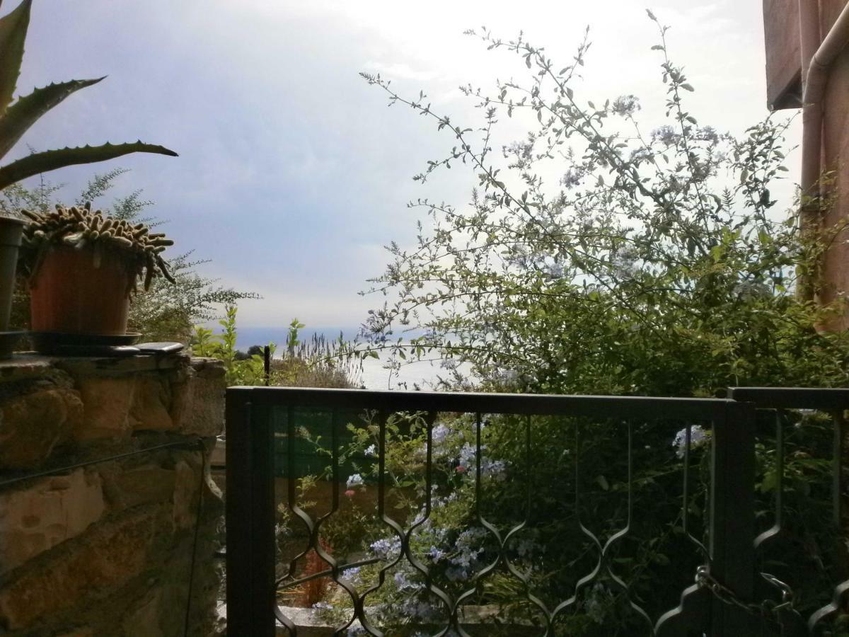 Risorgimento Apartment Cipressa Luaran gambar