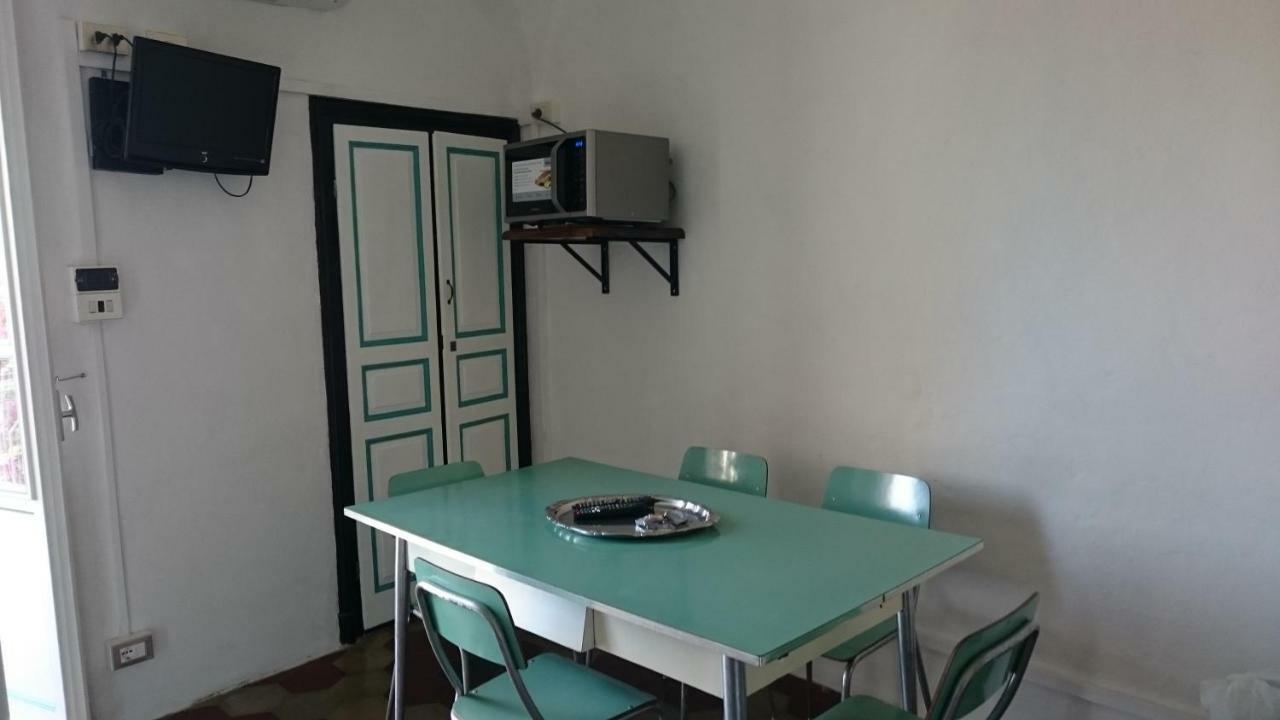 Risorgimento Apartment Cipressa Luaran gambar